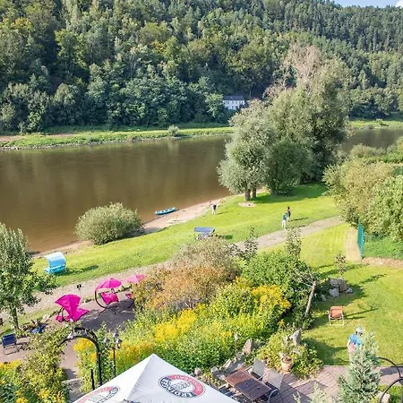 Bomaetscher Pensión 3*